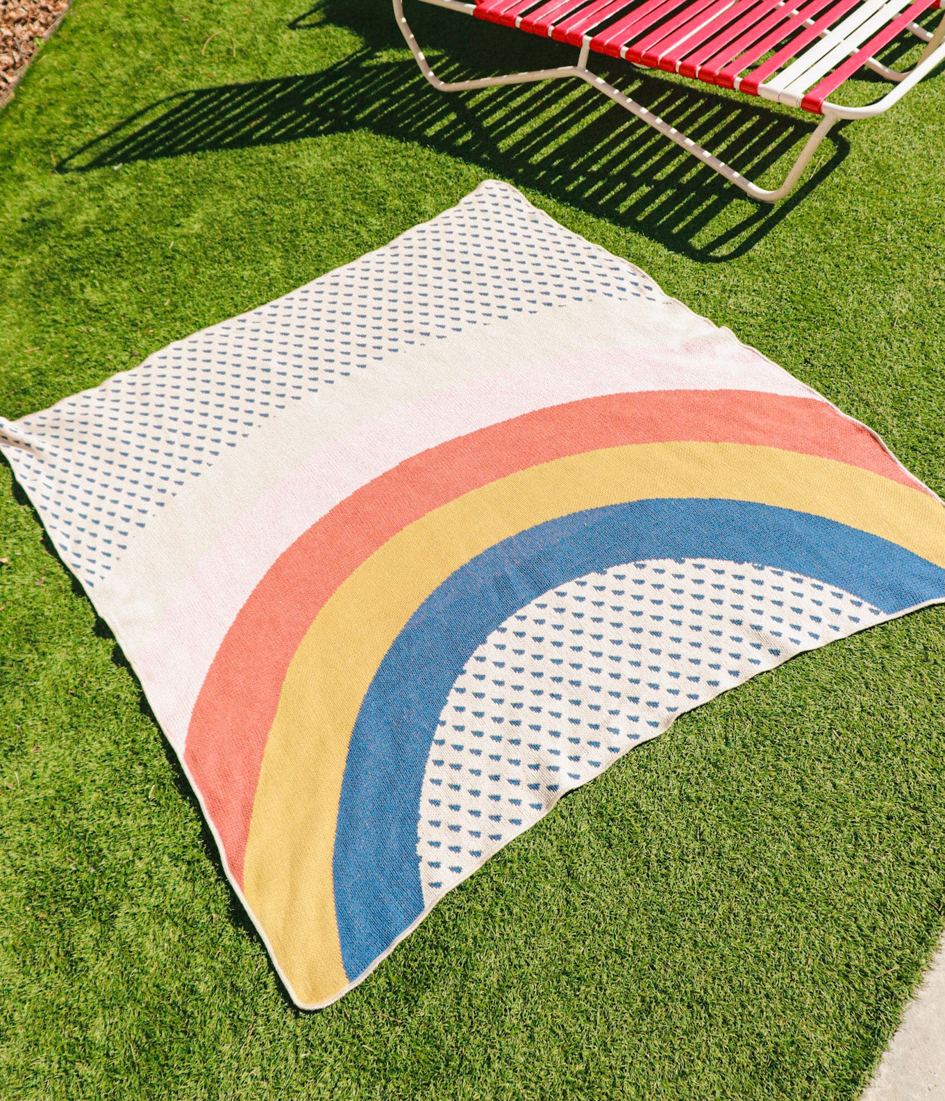 Rainbow & Raindrops Blanket x Calhoun & Co.